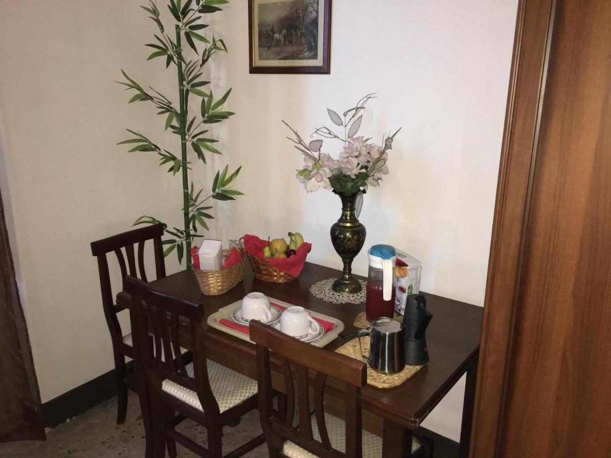 B&B Mistral Di Lizzio Salvatore Джарре Экстерьер фото